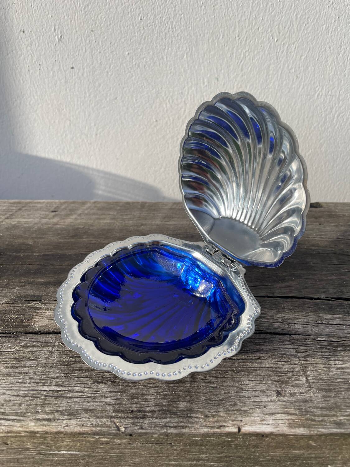 Metal shell butter dish