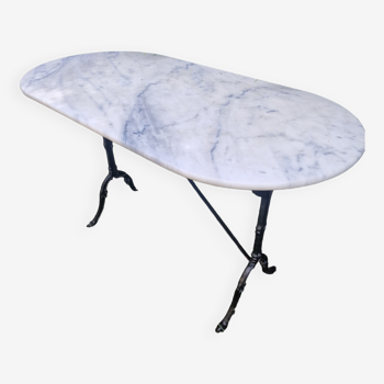 Table de bistrot ovale marbre blanc et fer forgé