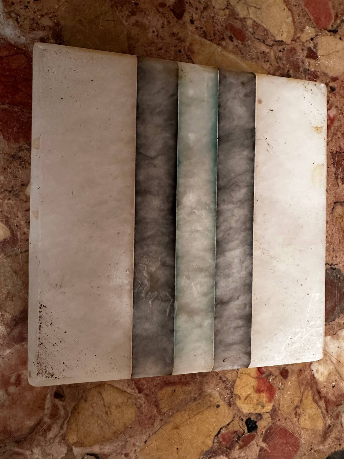 Art Deco ashtray/trinket tray in tricolor marble