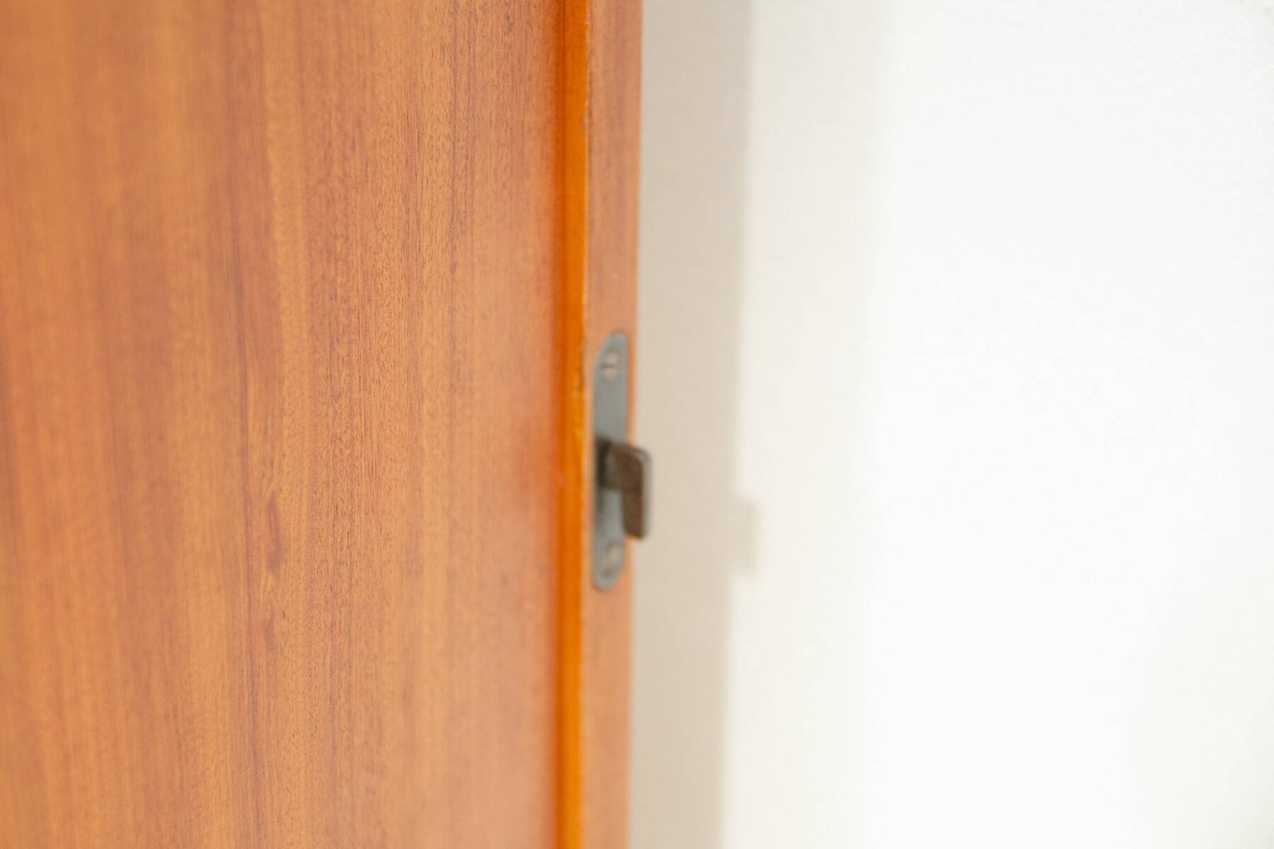 Paire de tables de chevet entièrement rénovées par Mojmír Požár, années 1960, Tchécoslovaquie