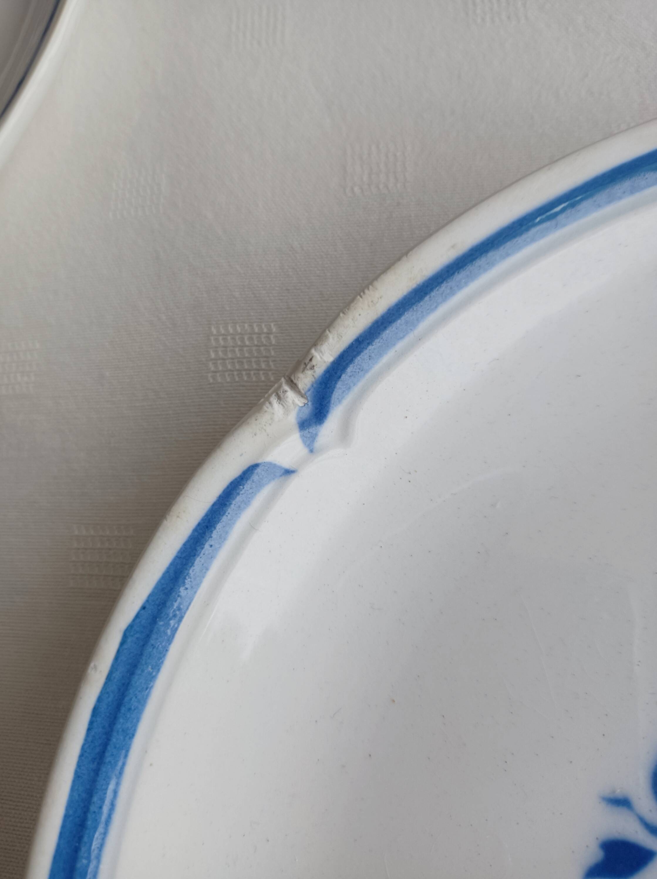 Set of 10 Moulin des Loups dinner plates, Alain