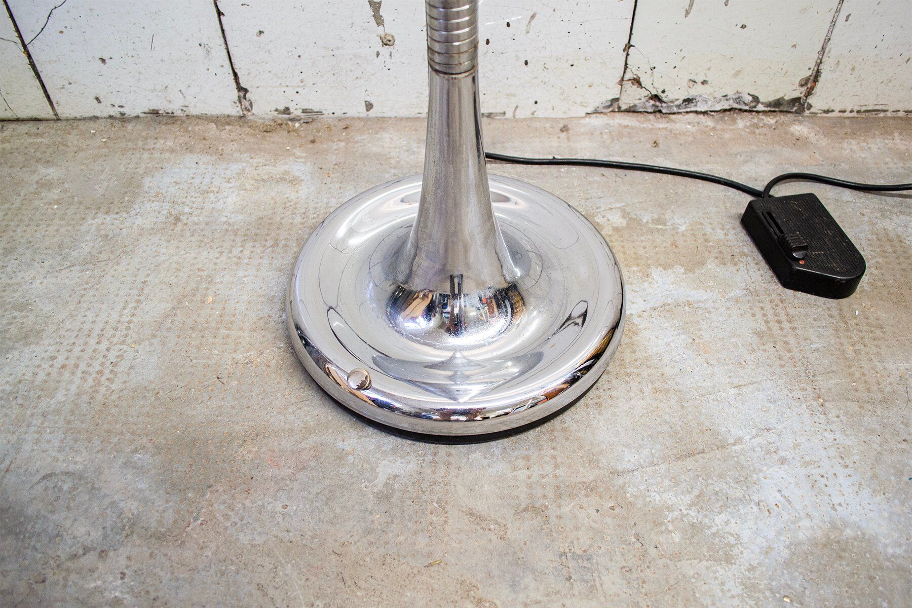Molla floor lamp in steel by Eleonore Peduzzi Riva for Candle, Italy, 1970s.