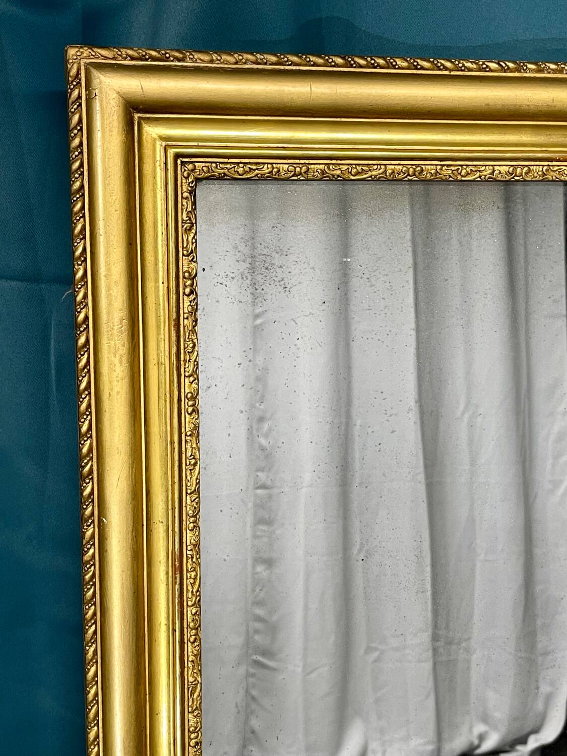 Antique mirror 150 x 65 cm Louis Philippe period. Gold leaf gilding. Very good condition