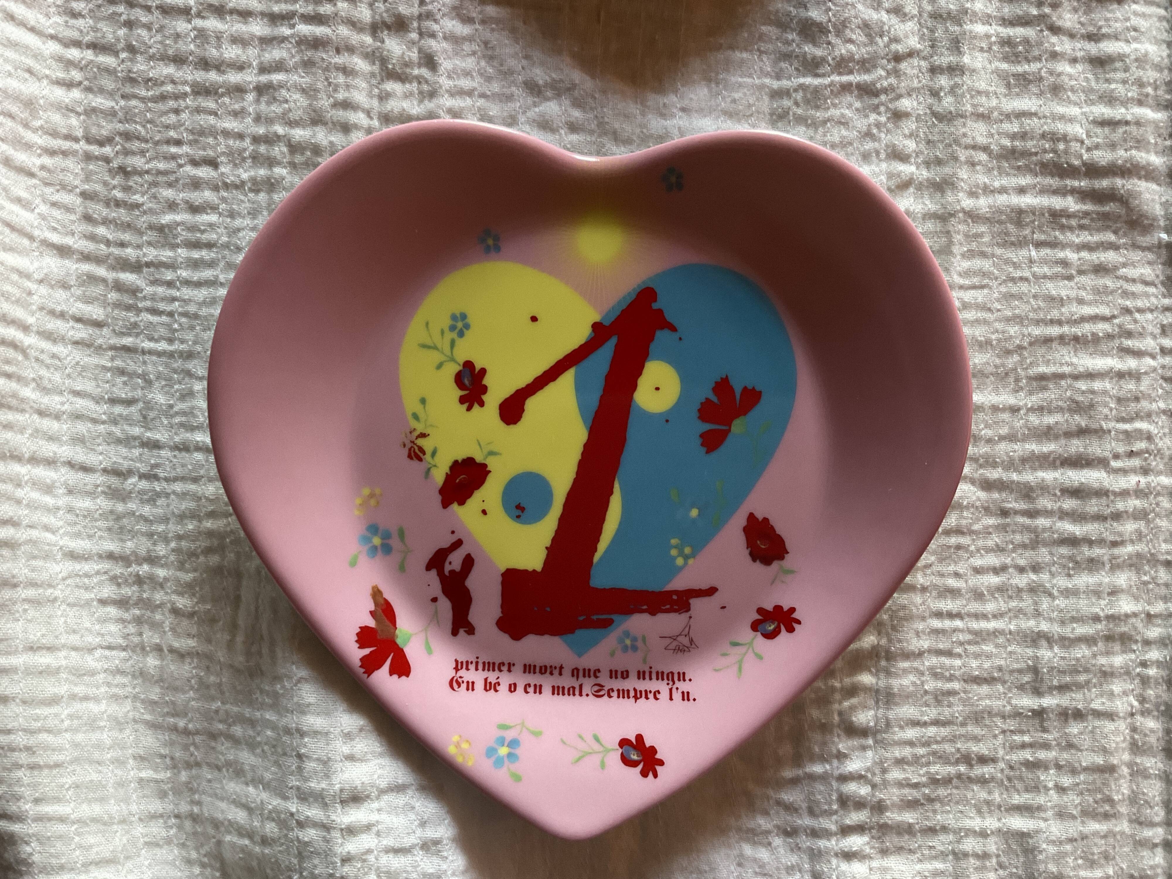 6 small heart-shaped porcelain plates Philippe Deshoulieres Salvador Dali