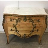 French chest of drawers raw wood:with marble top bronze fittings