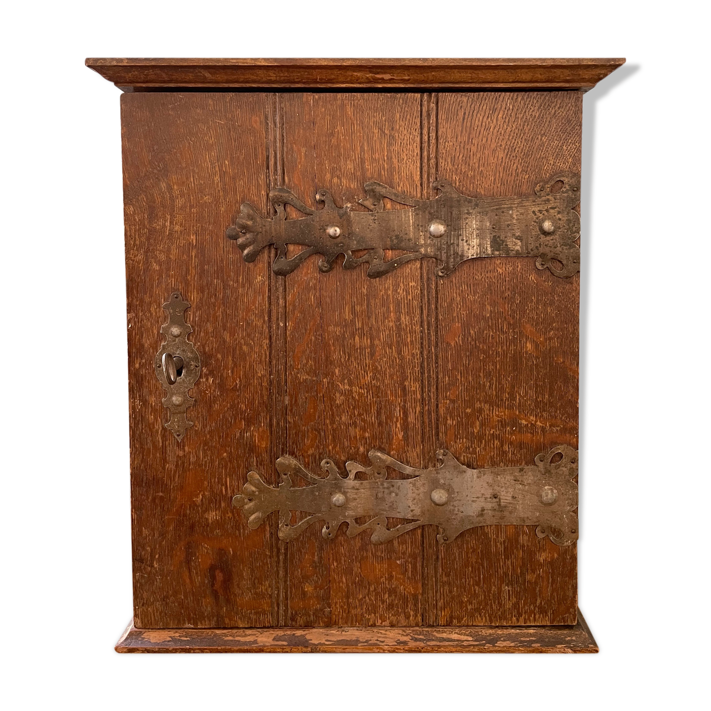 Art Nouveau toilet cabinet