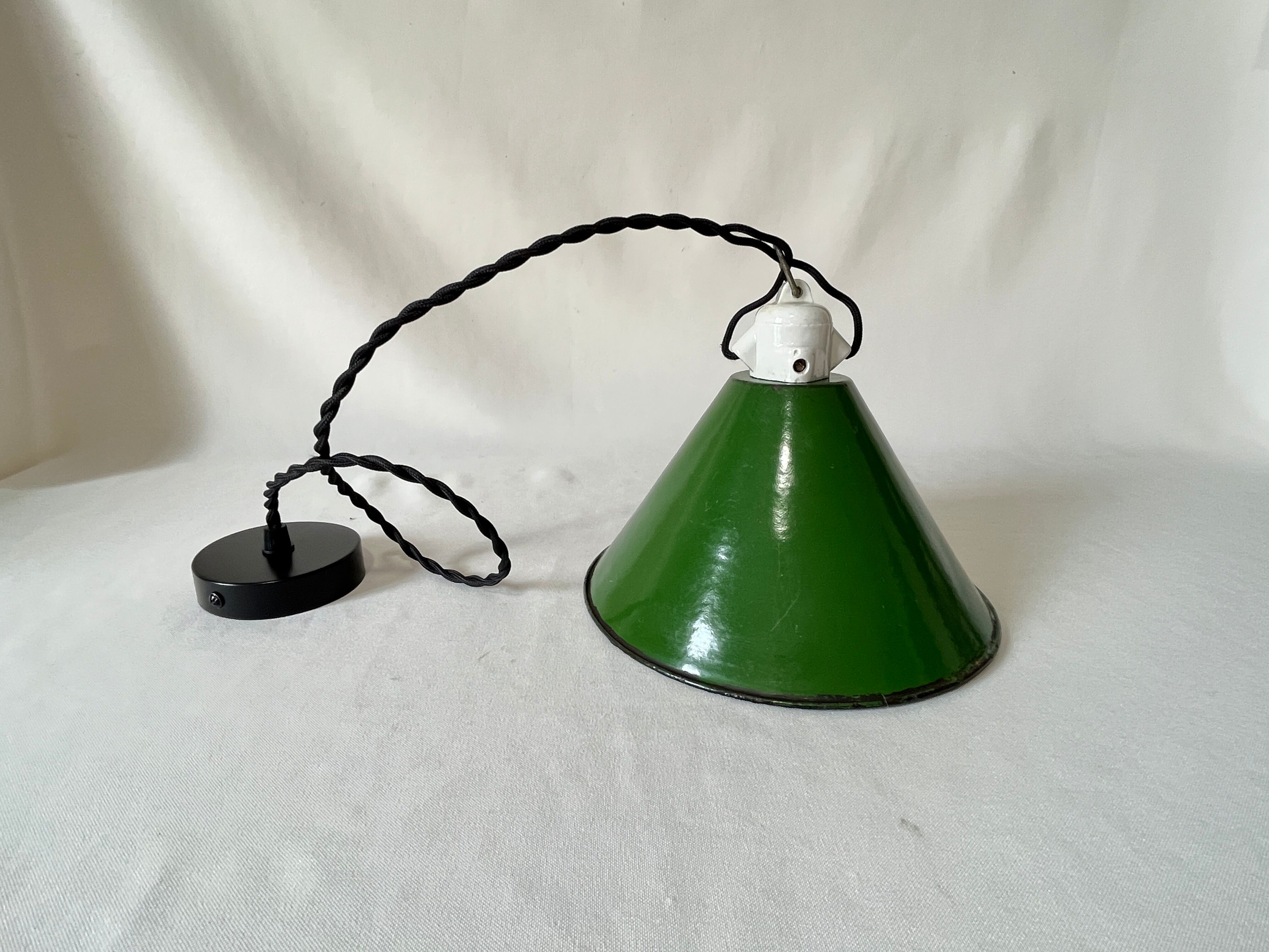 Industrial suspension conical metal green enamelled tole vintage