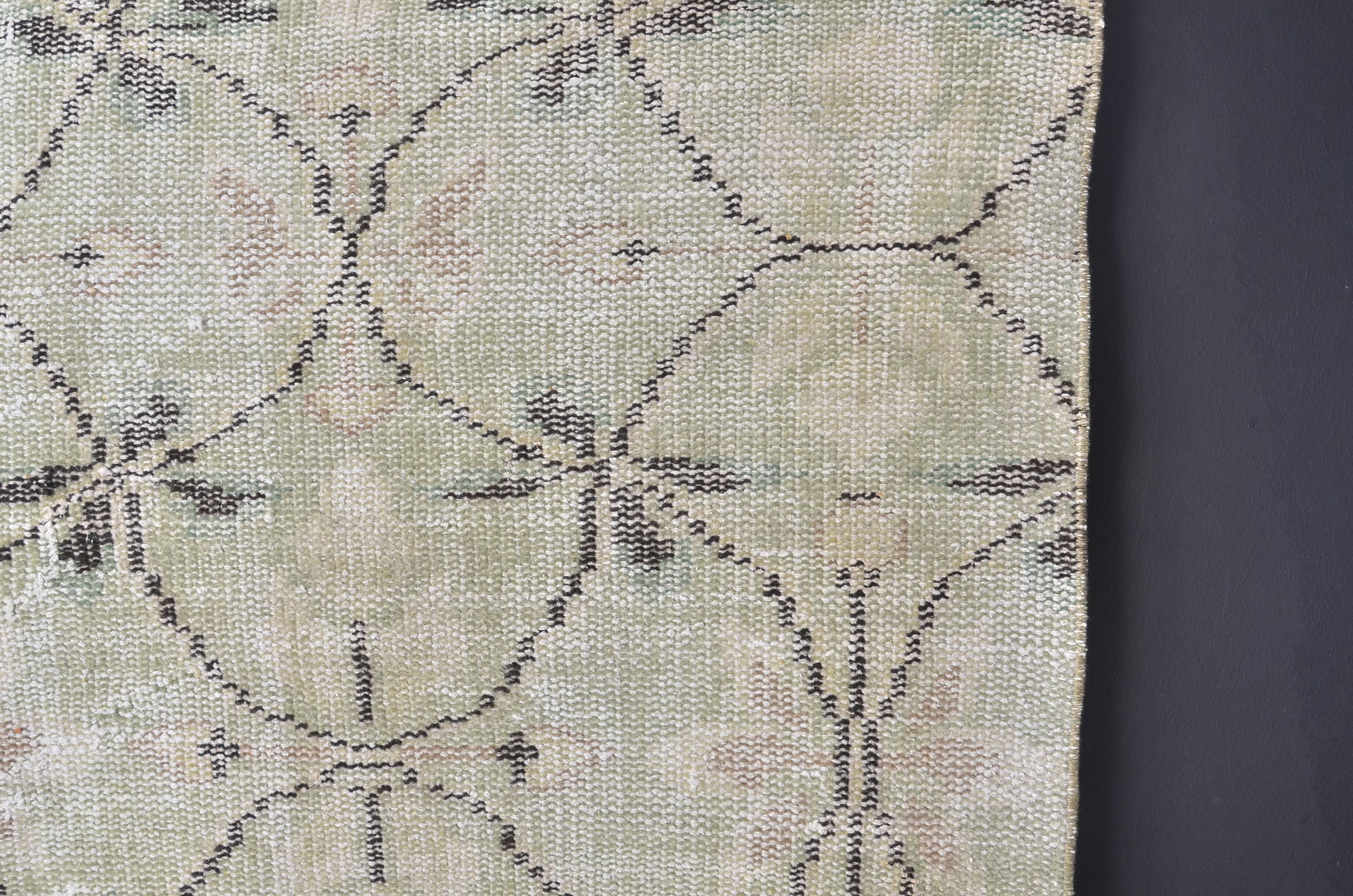Tapis décoratif en laine anatolienne Oushak, référence 1326