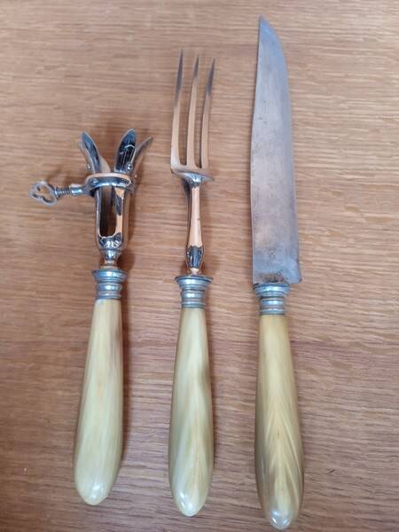 Vintage horn handle leg of lamb service