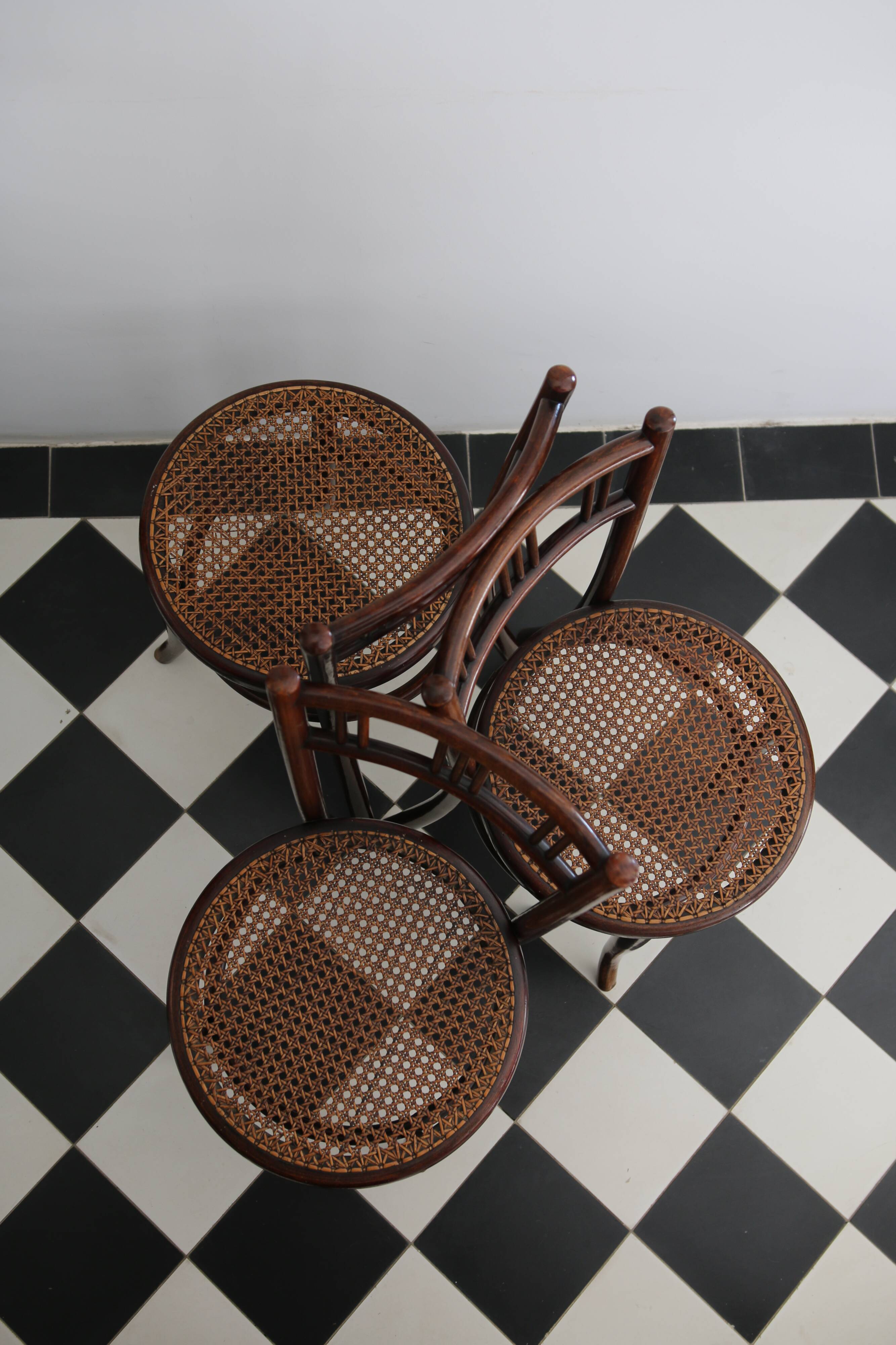 3 chaises bistrot bois courbé, Fischel, fin XIXe - début XXe.