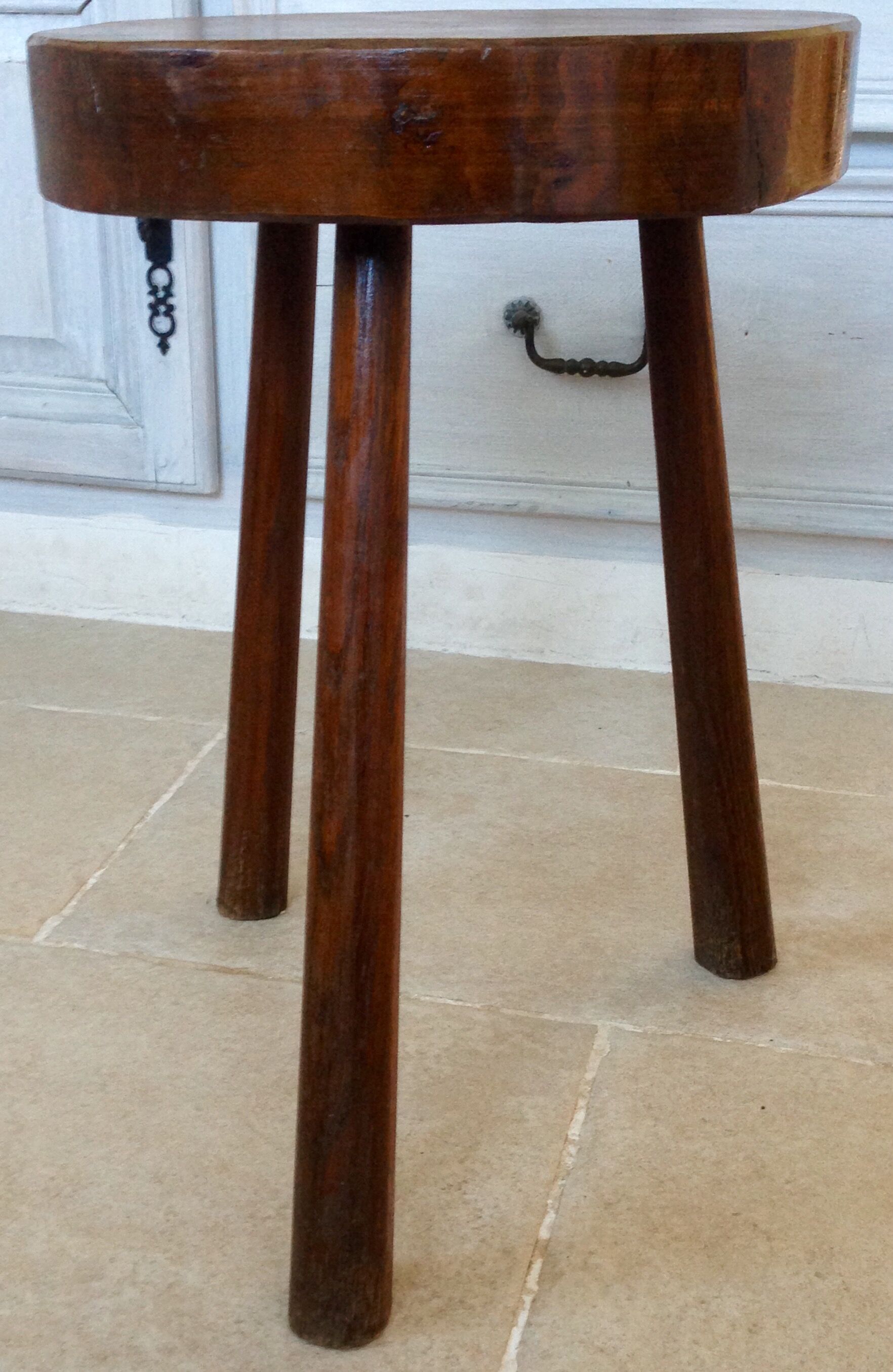V massive wooden tripod stool