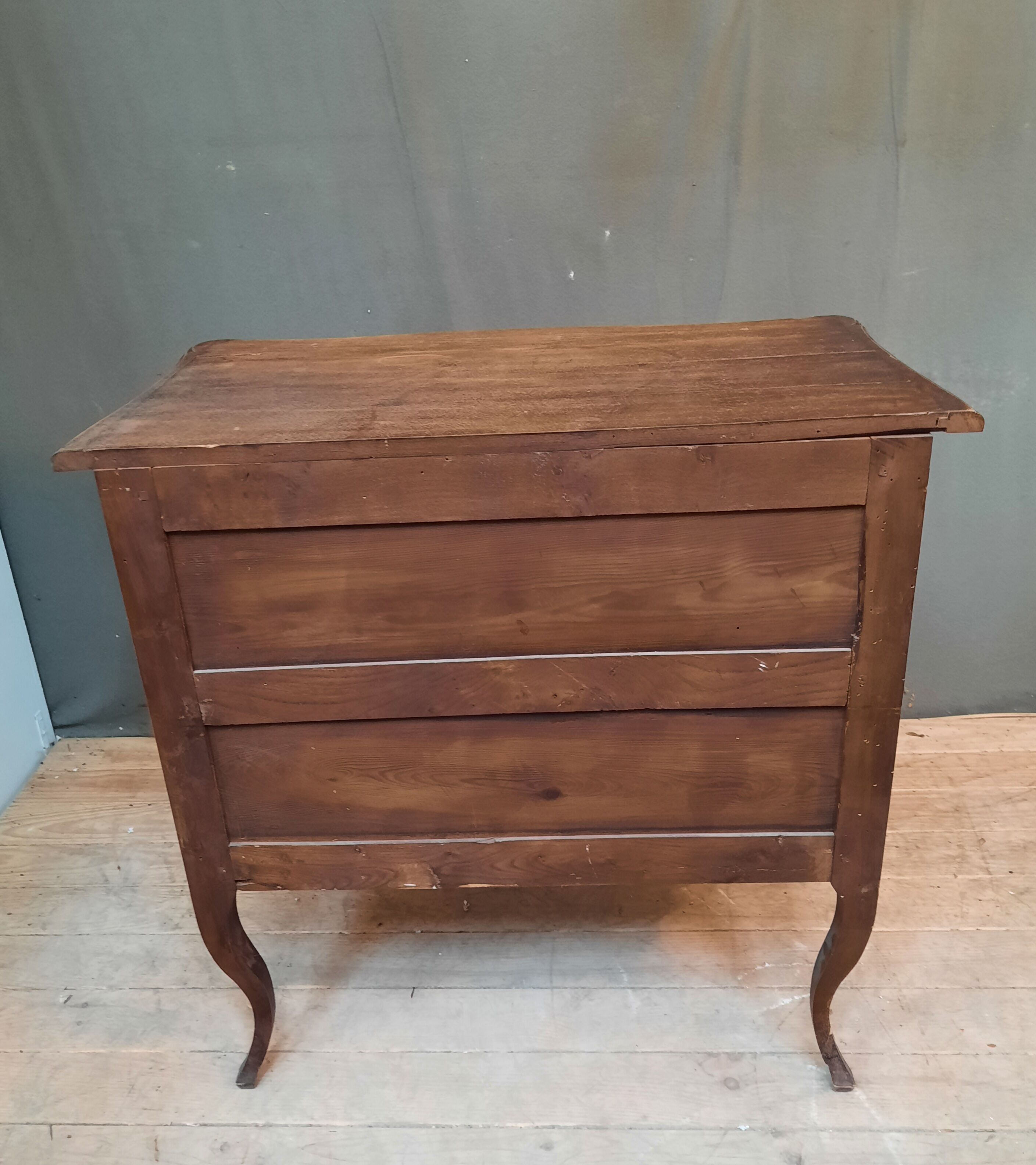 Rustic neo-wooden oak commodity with 2 torroirs