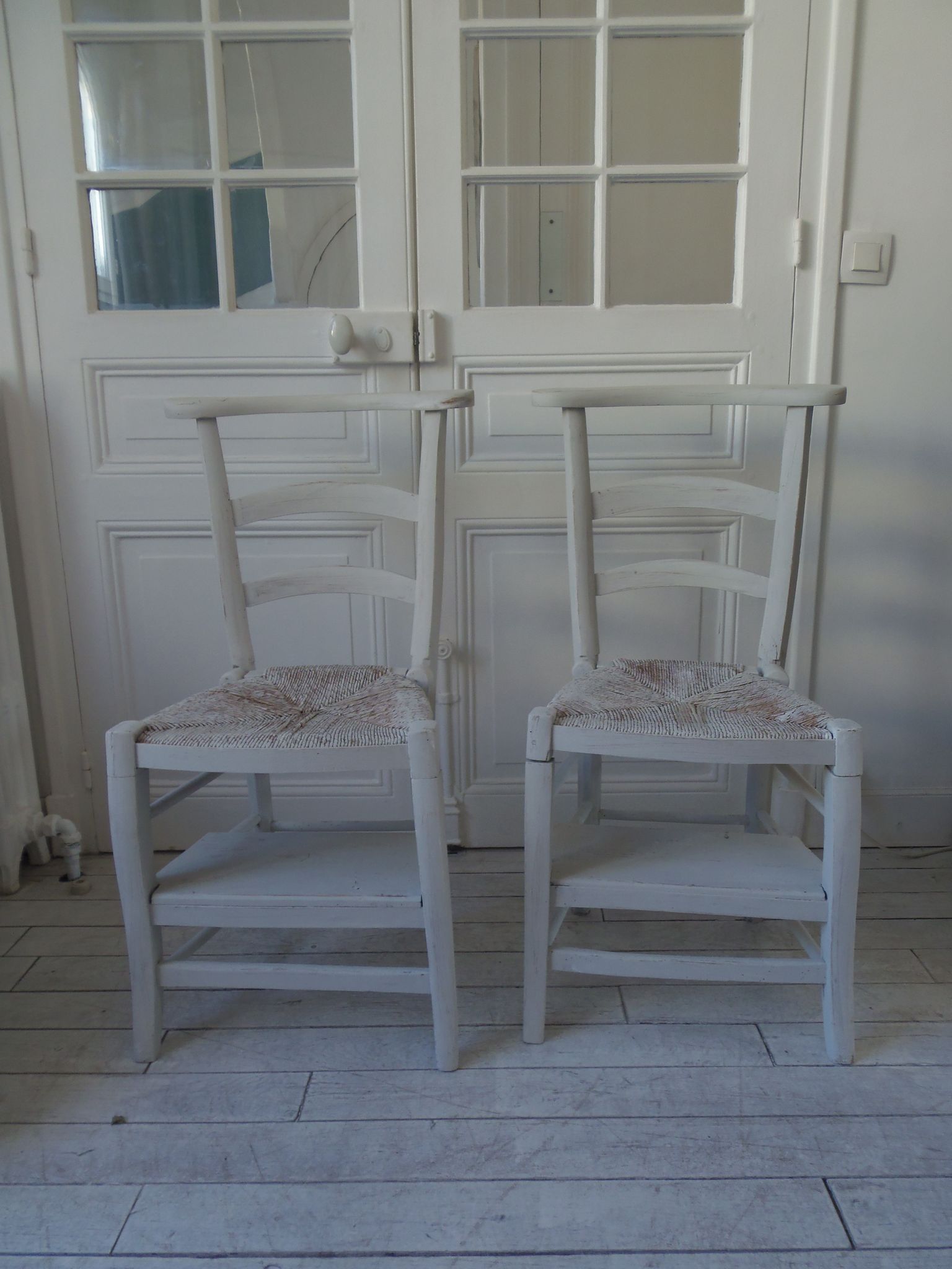 Pair of pray god patinated gray pearl waxed finish, seats mulched and bleached