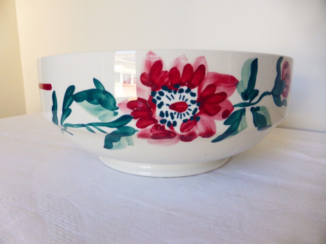 Vintage salad bowl from the Sarreguemines manufacture Model Monceau porcelain