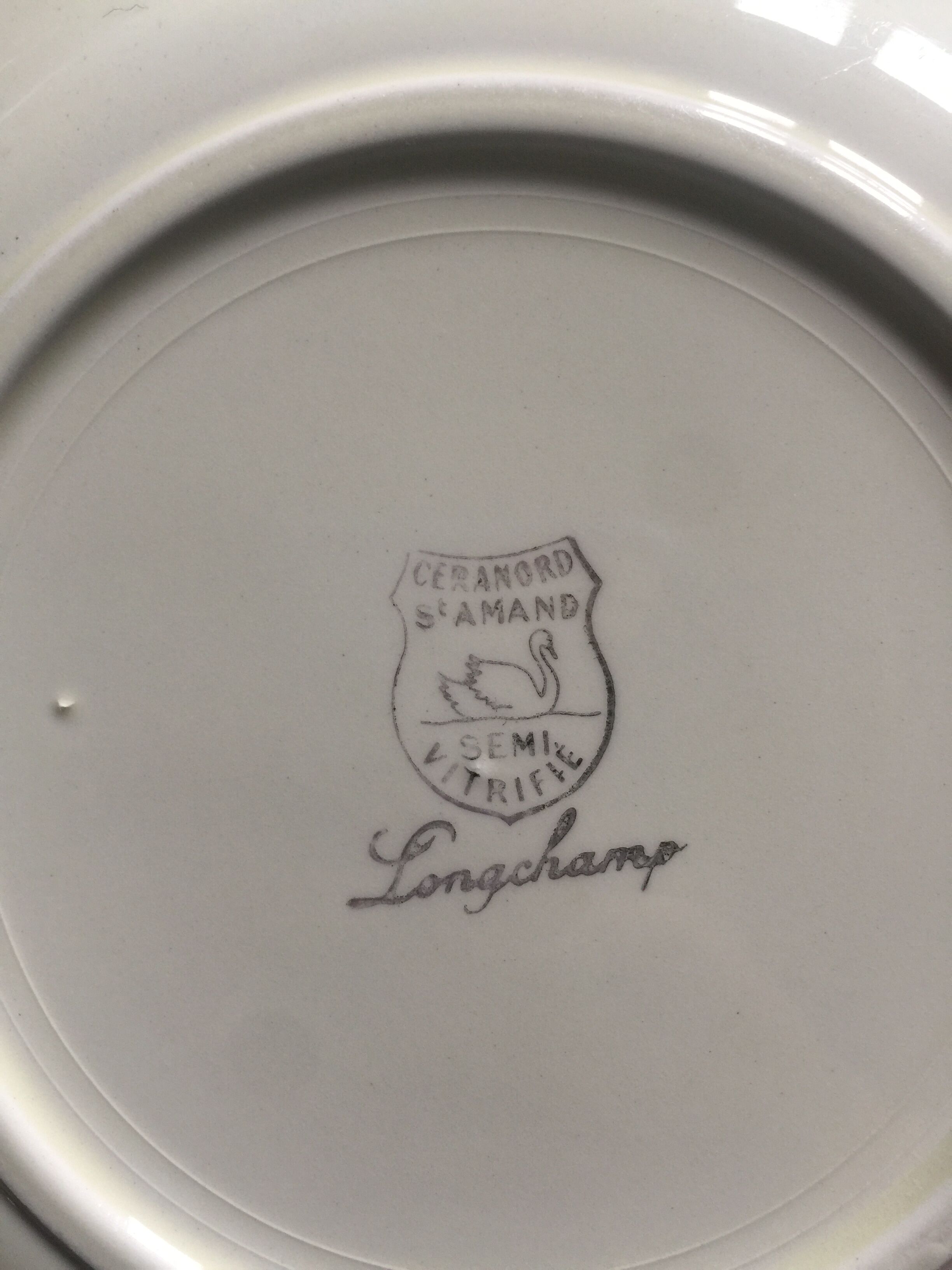 St Amand Longchamp plates