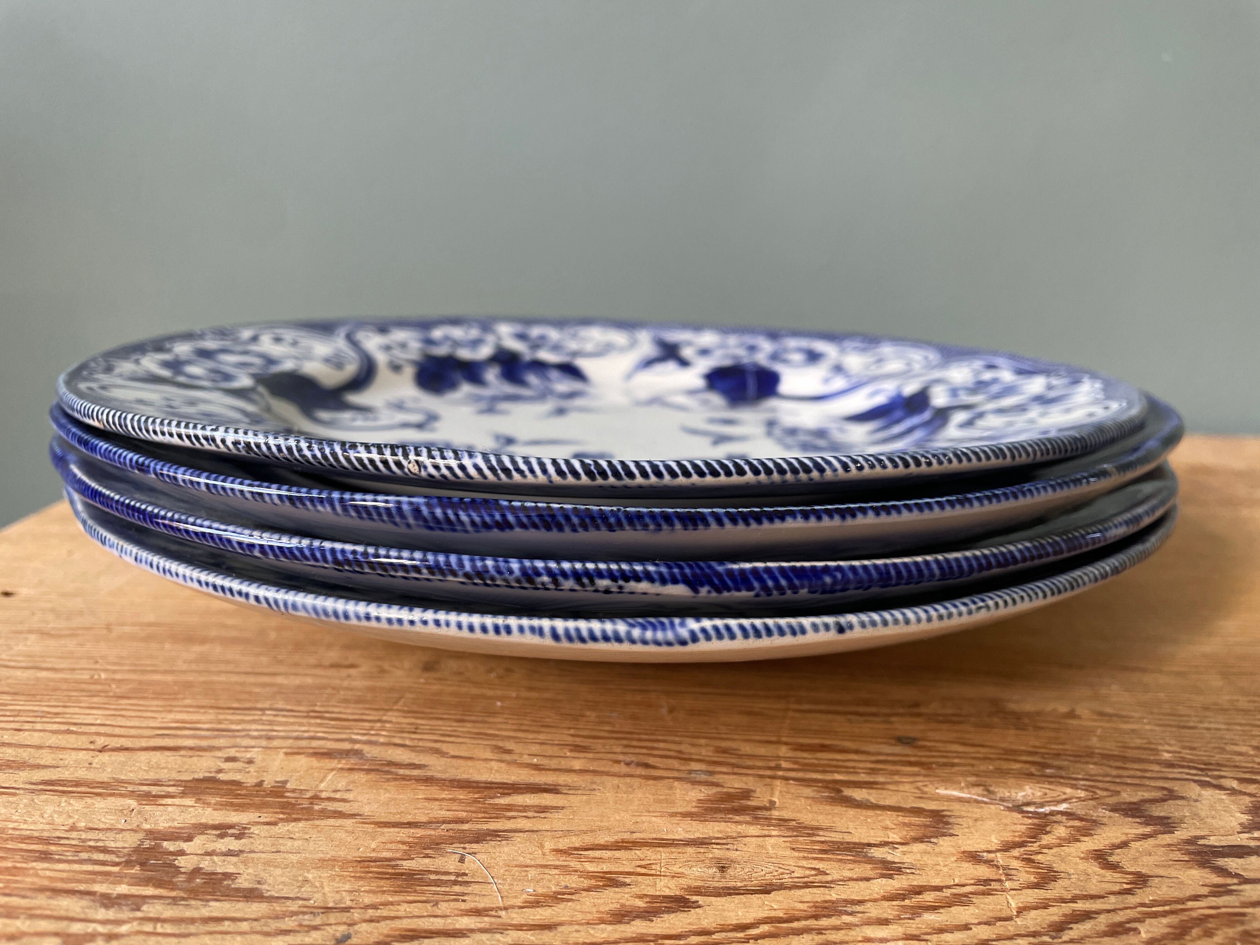 Set of 4 flat plates Creil and Montereau, Flora model