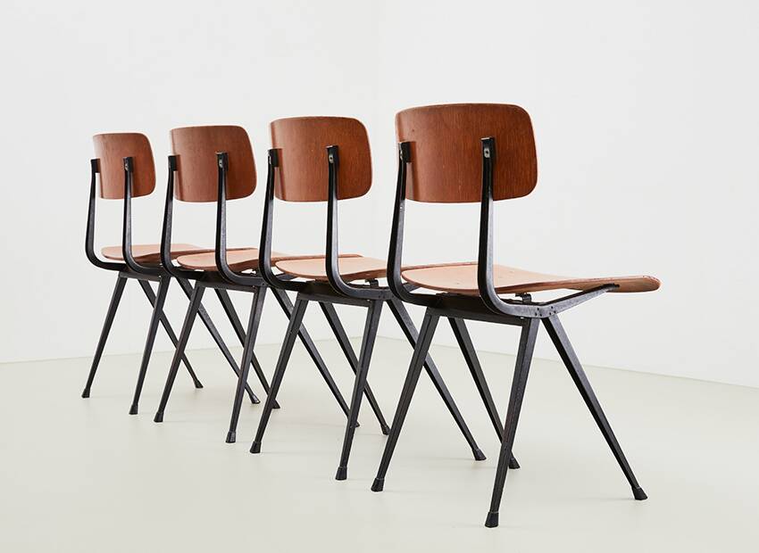 Friso Kramer Set of 4 Result chairs for Ahrend de Cirkel 1958
