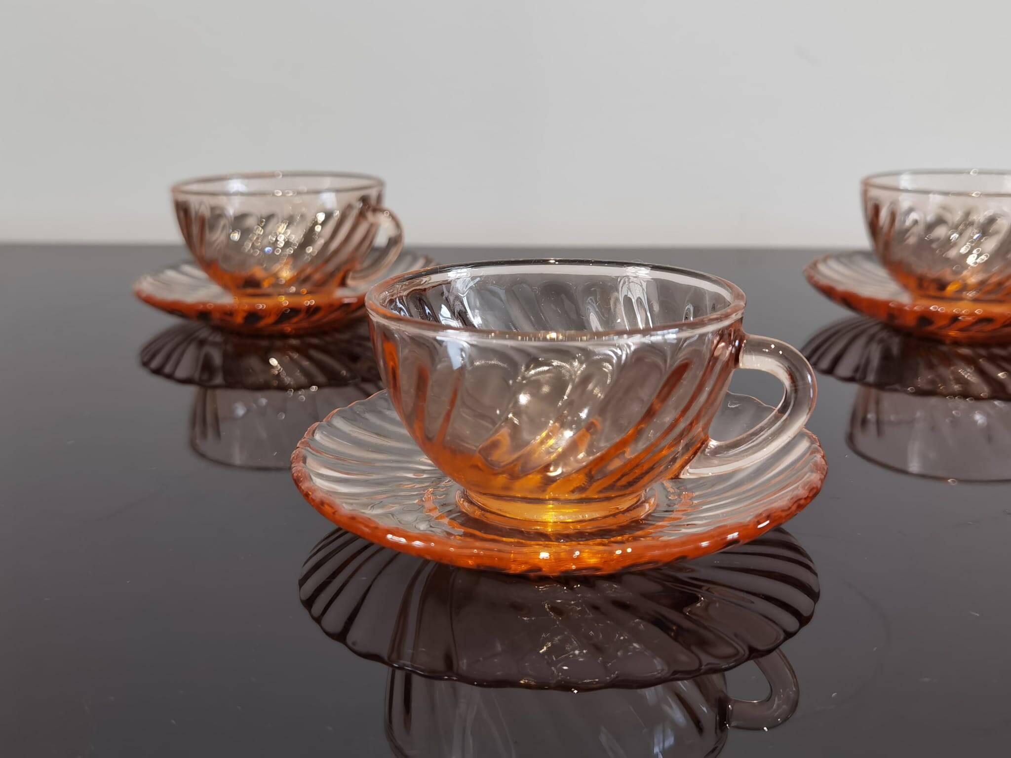 5 Rosaline Arcoroc twisted pink glass cups and saucers