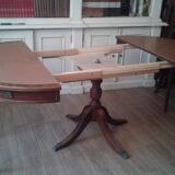 Dining room's table and 4 chairs, english style