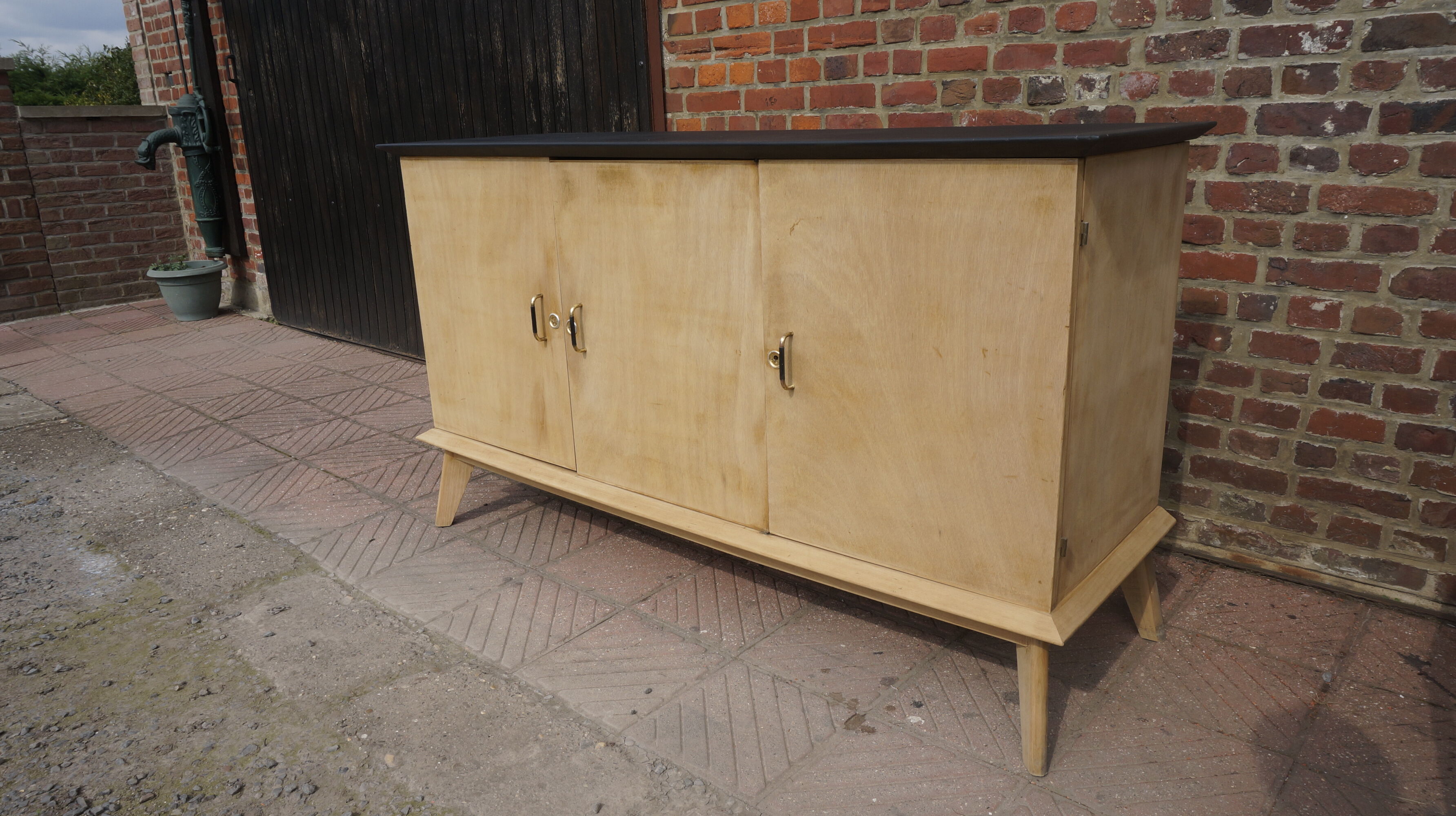 Vintage buffet