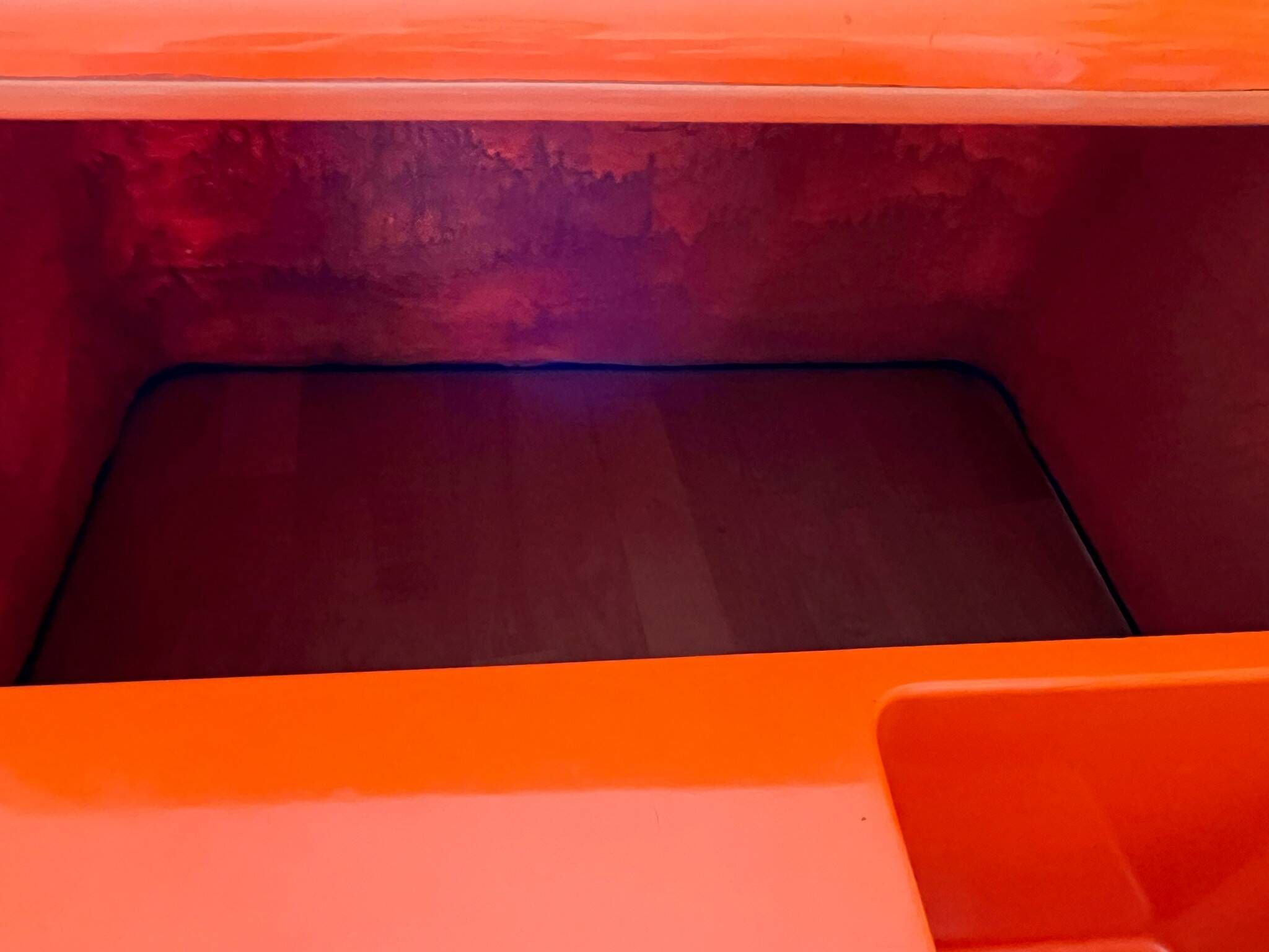 Ozoo Space Age orange storage bench, design by Marc Berthier, 1970s.