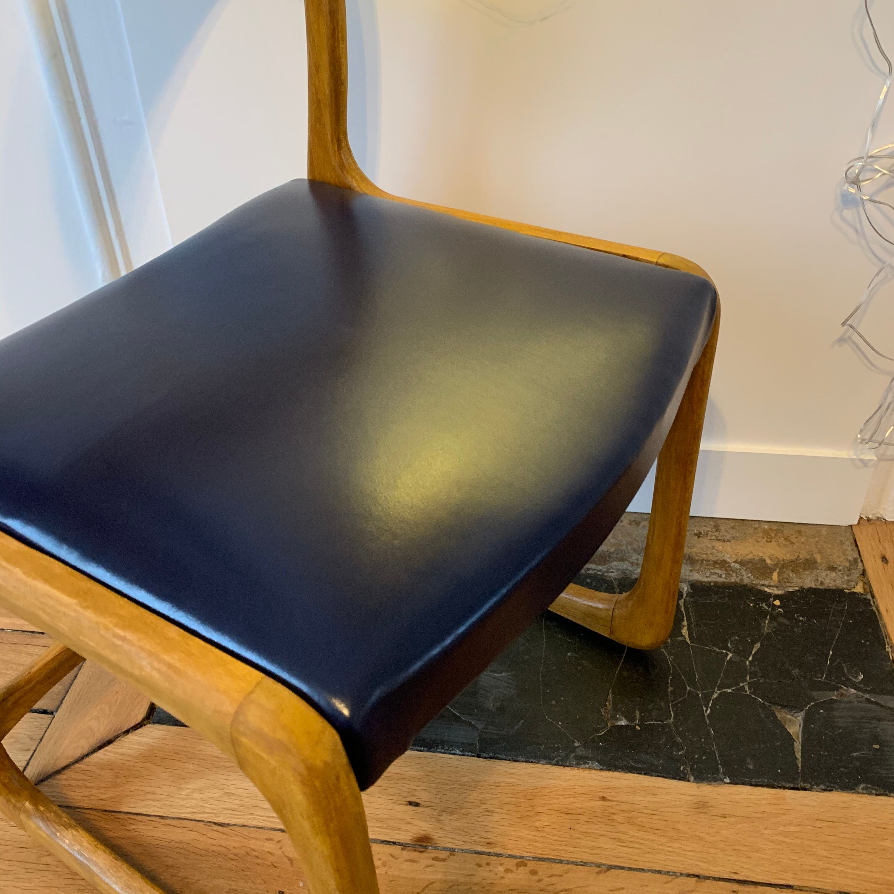 Baumann sled chair
