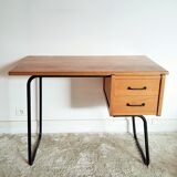 Minimalist vintage desk of the 1950s