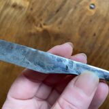 Couteau brut de forge forgé en métal