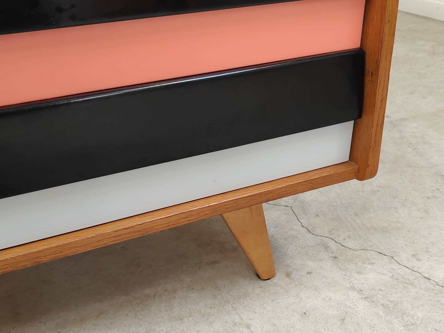 U-460 pink sideboard by Jiri Jiroutek for Interier Praha 60's