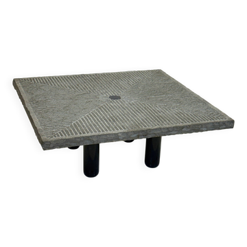 Table basse "Granit" par Giulio Lazzotti pour Mageia, Italie, 1981