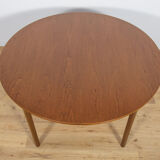 Mid Century Round Extendable Dining Table from McIntosh, 1960s