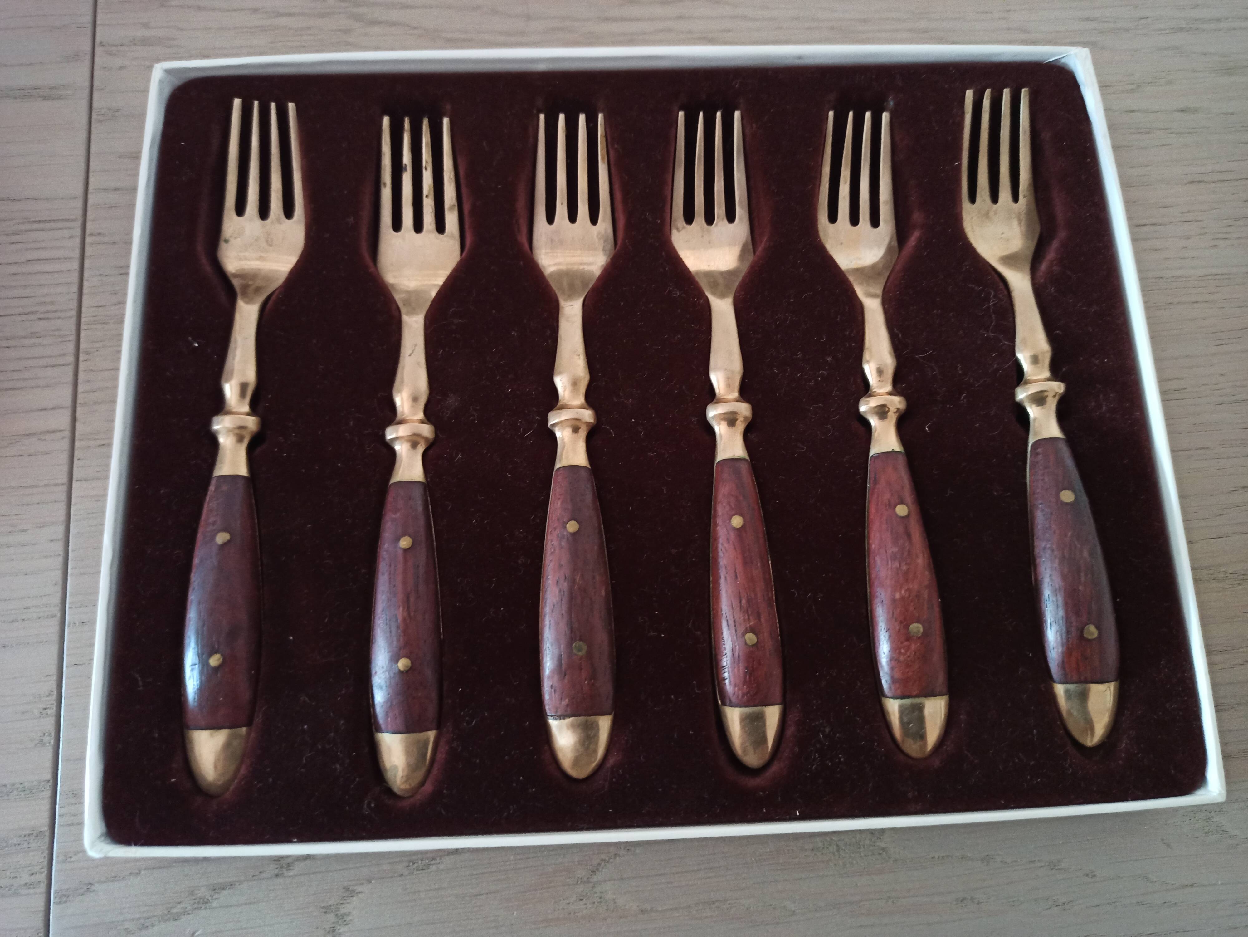 Dessert forks and teaspoons lord nelson