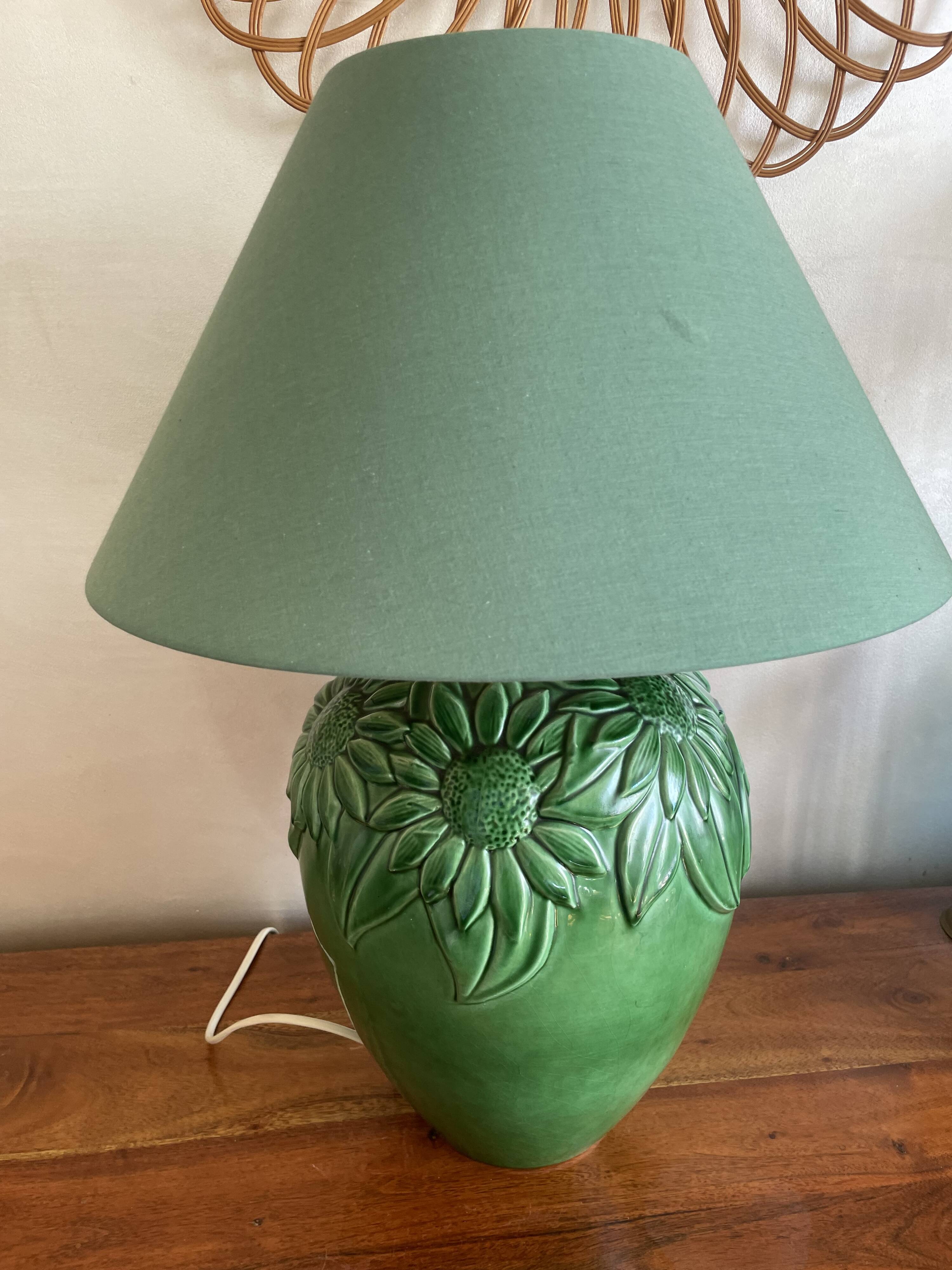 Lampe tournesol en céramique verte