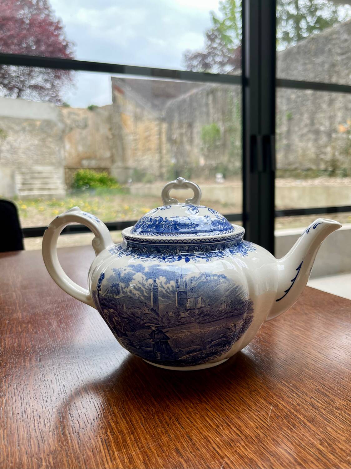 Vintage Villeroy & Boch teapot