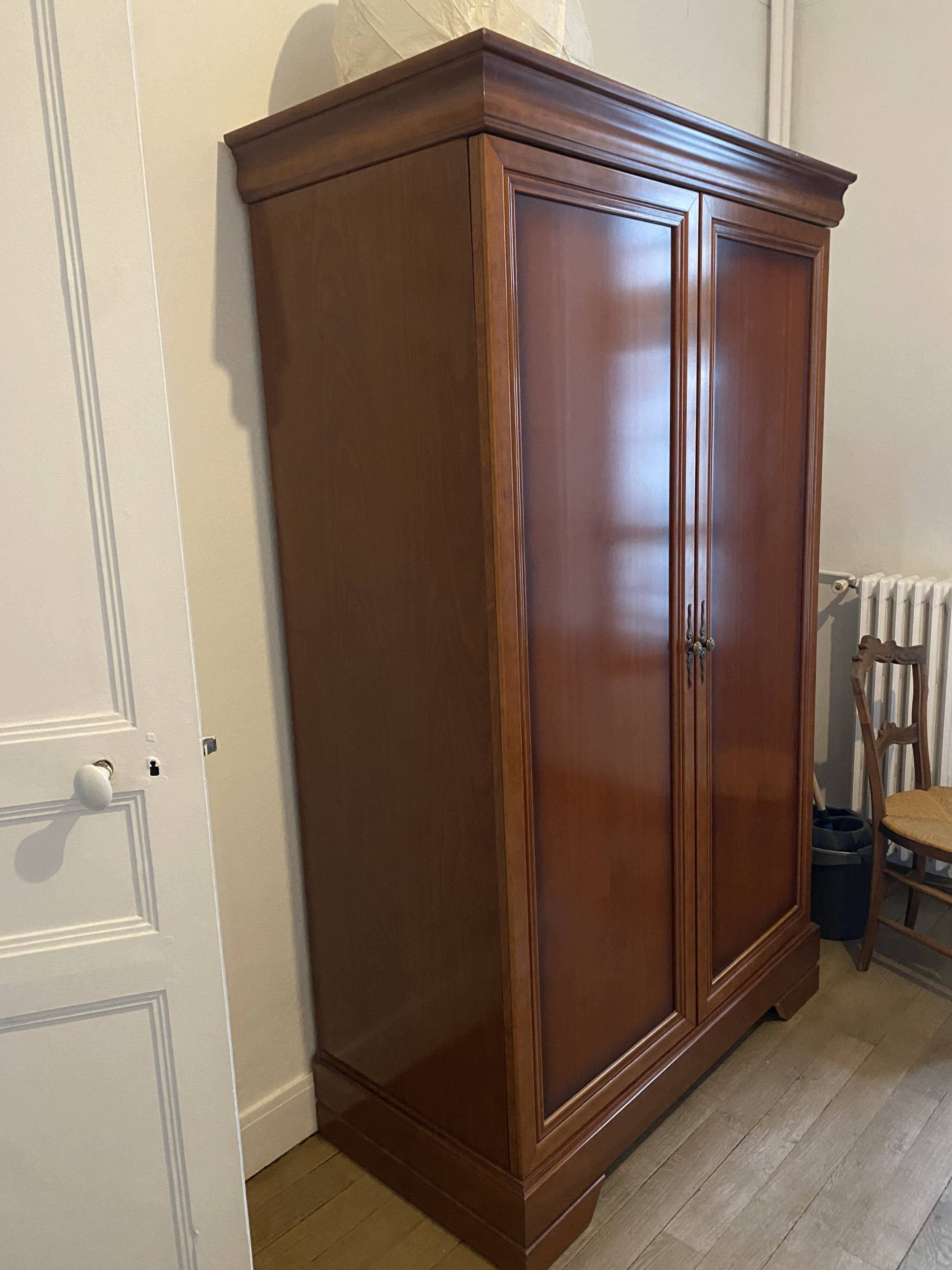 Antique solid wood wardrobe – classic lines, beautiful patina