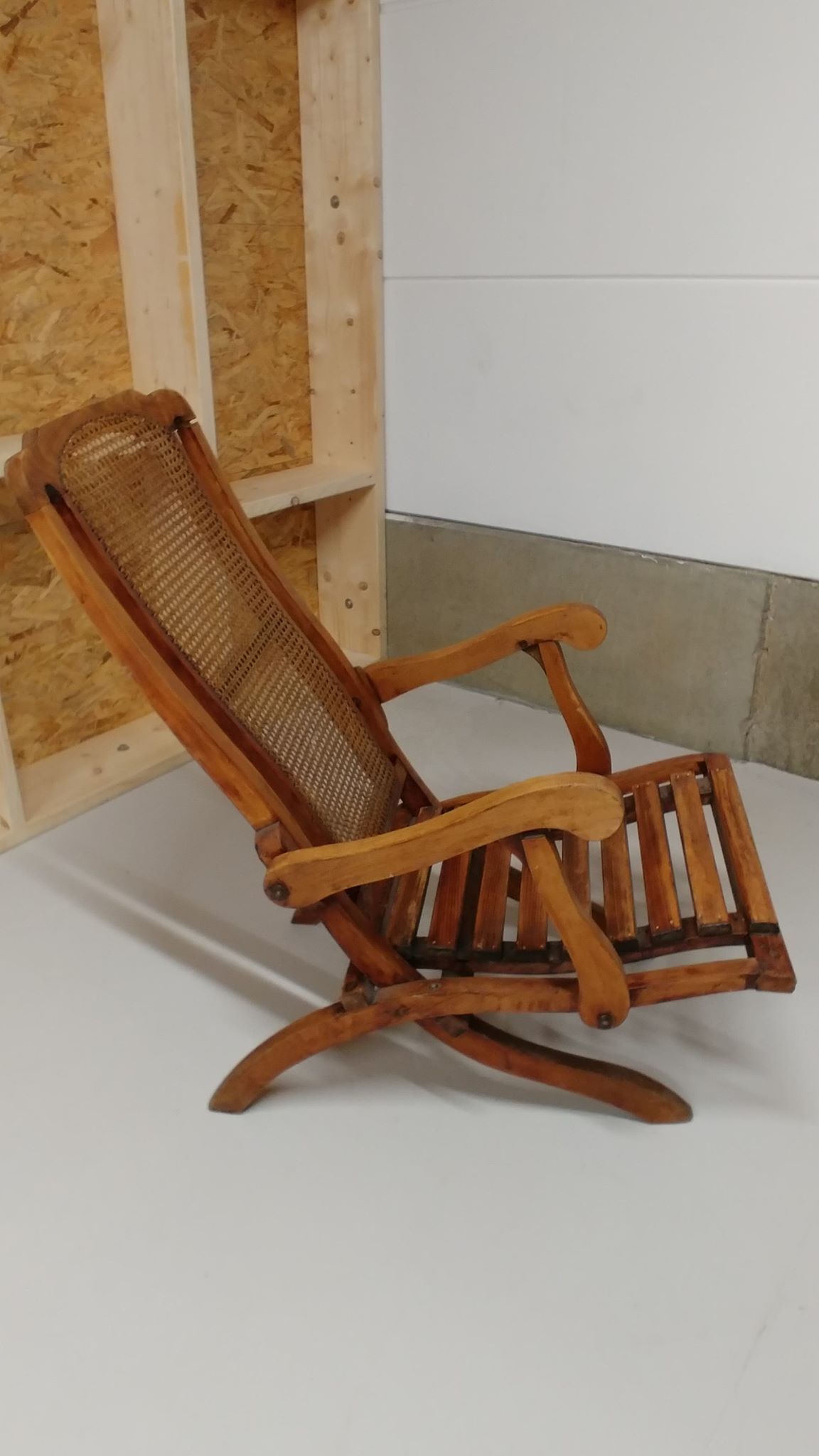 Fauteuil pliant canné