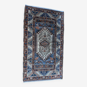 Tapis ancien fait main en laine, origine Anatolie circa 1940