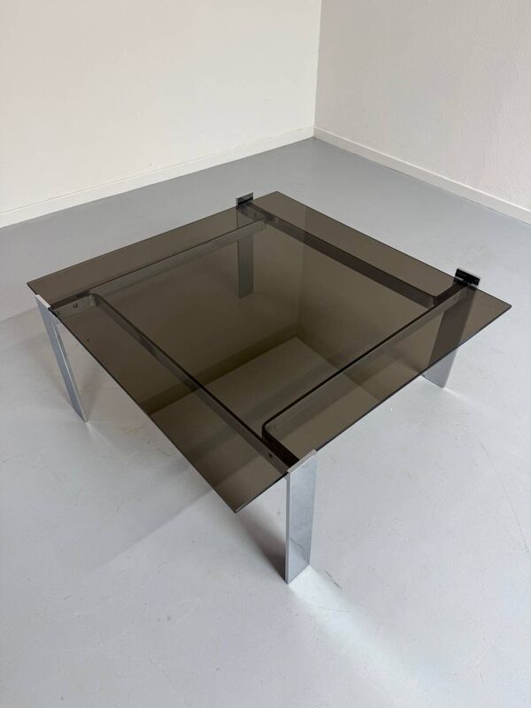 Table basse italienne en verre fumé et acier chromé, années 70
