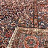 Antique Persian carpet Bakhtiari