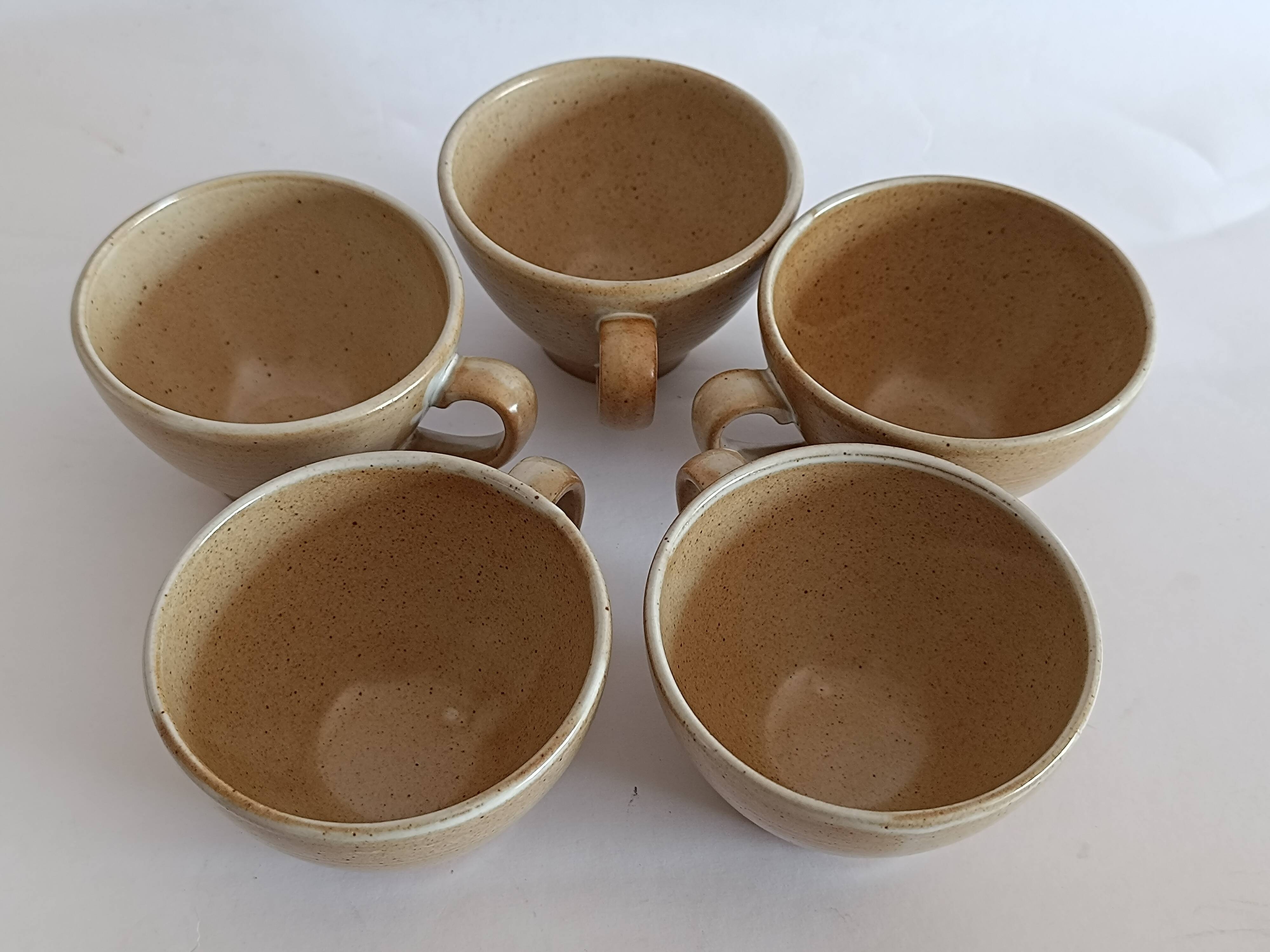 Tasses en grès