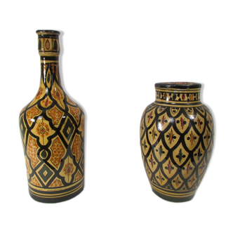 Bouteille et vase en terre cuite émaillée marocaine, safi