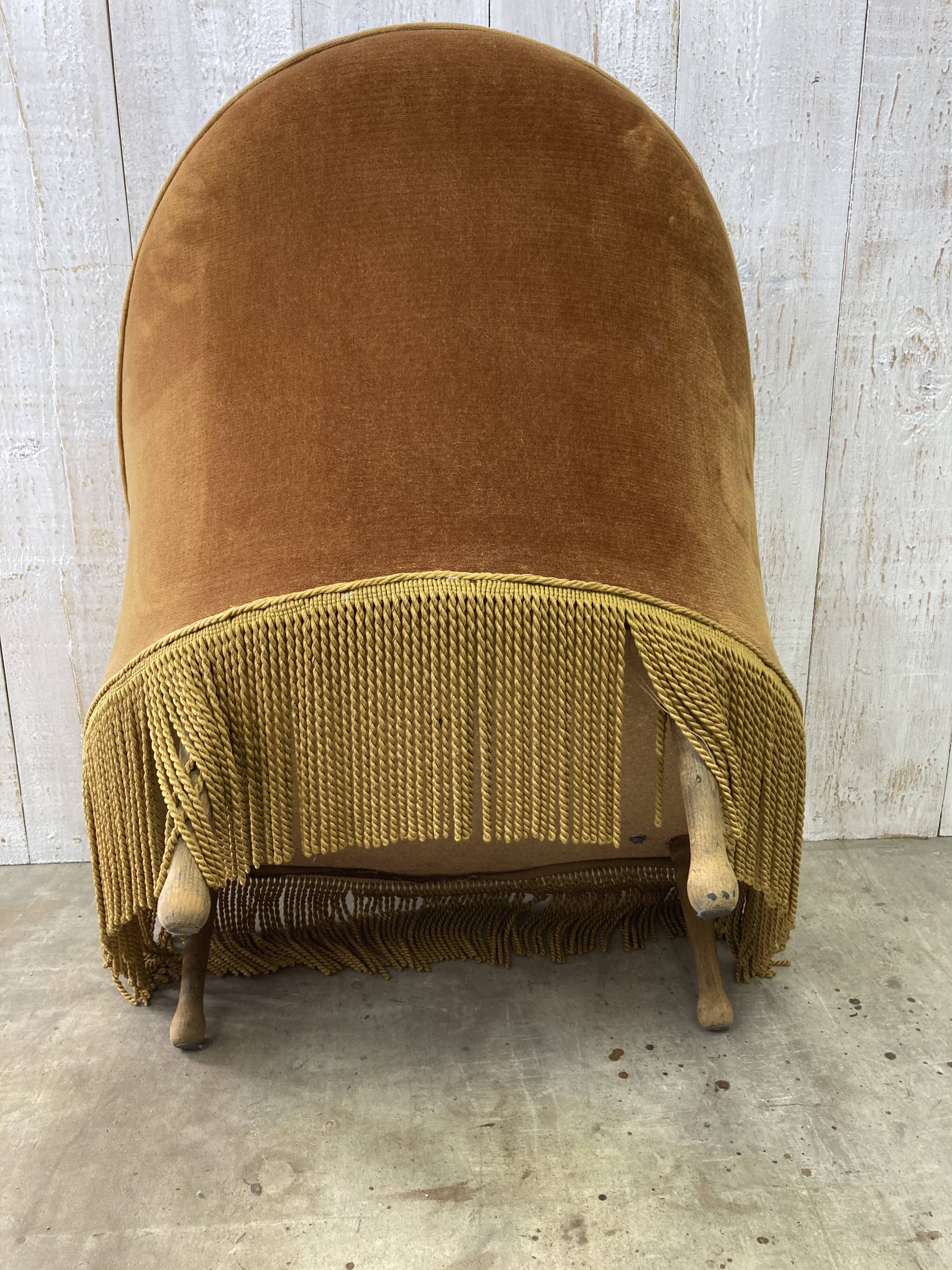 Vintage toad armchair