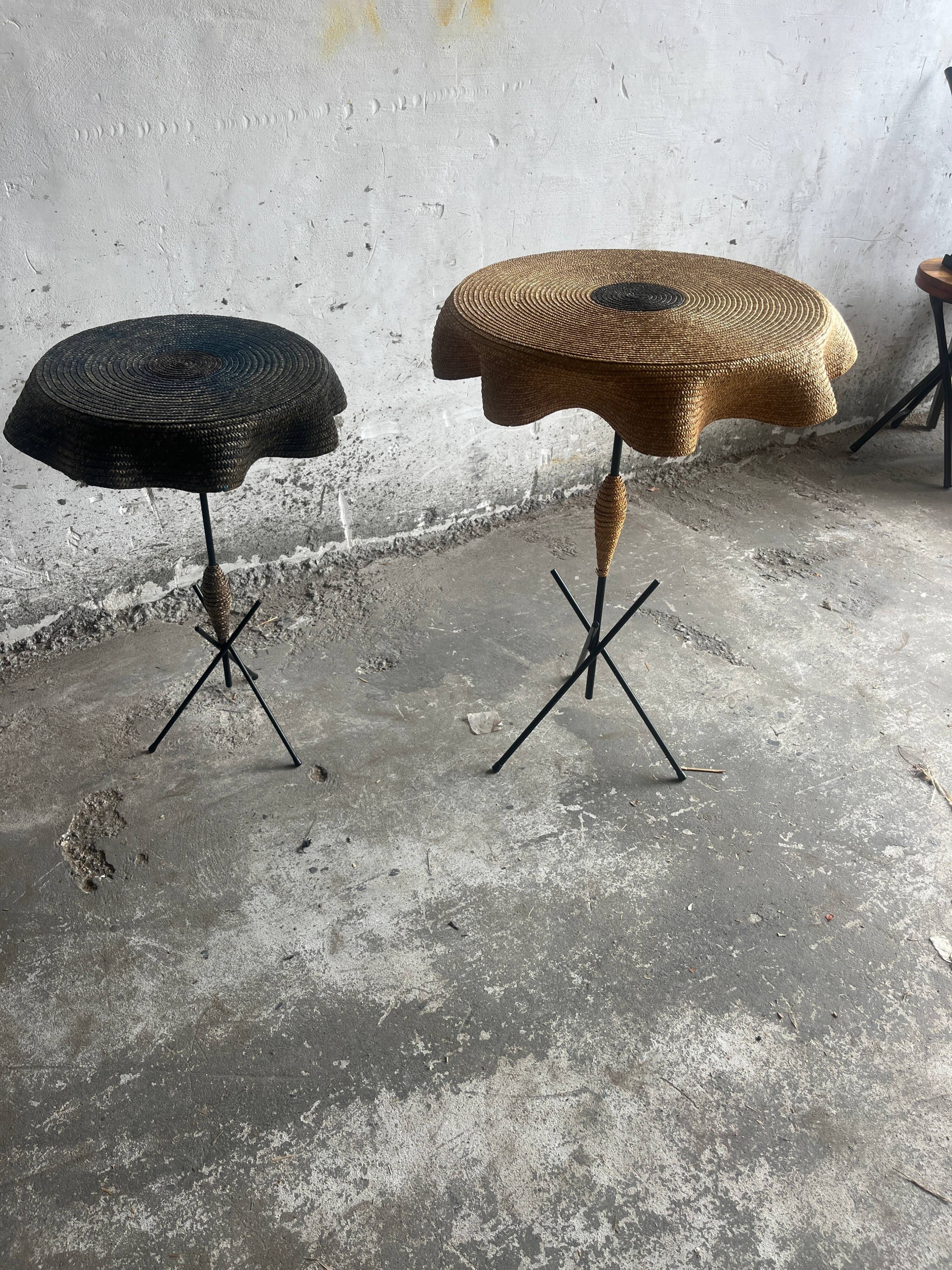 Set of 2 vintage Italian side tables in raffia.