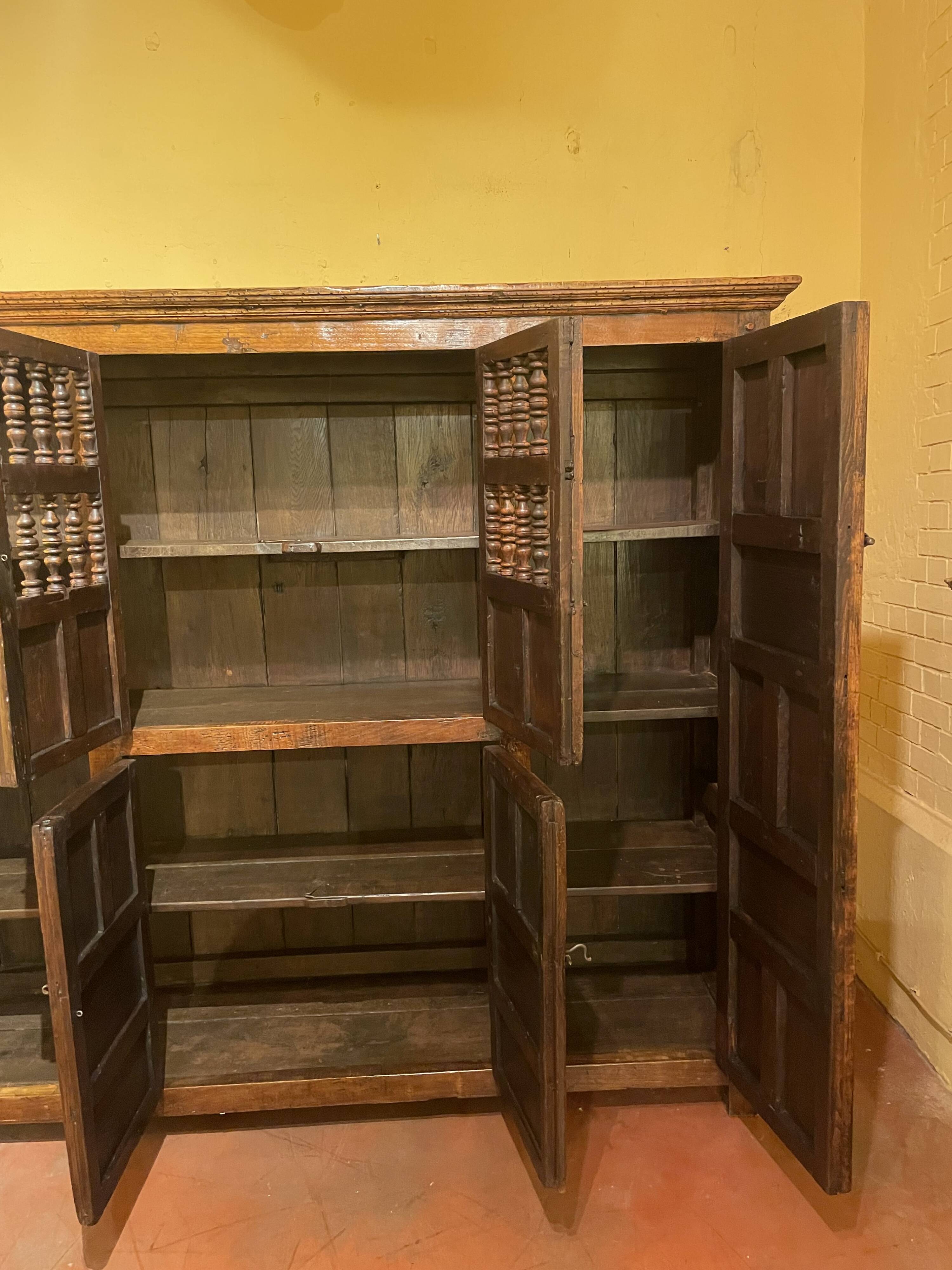 large 6-door Spanish Renaissance oak cabinet - 17th century