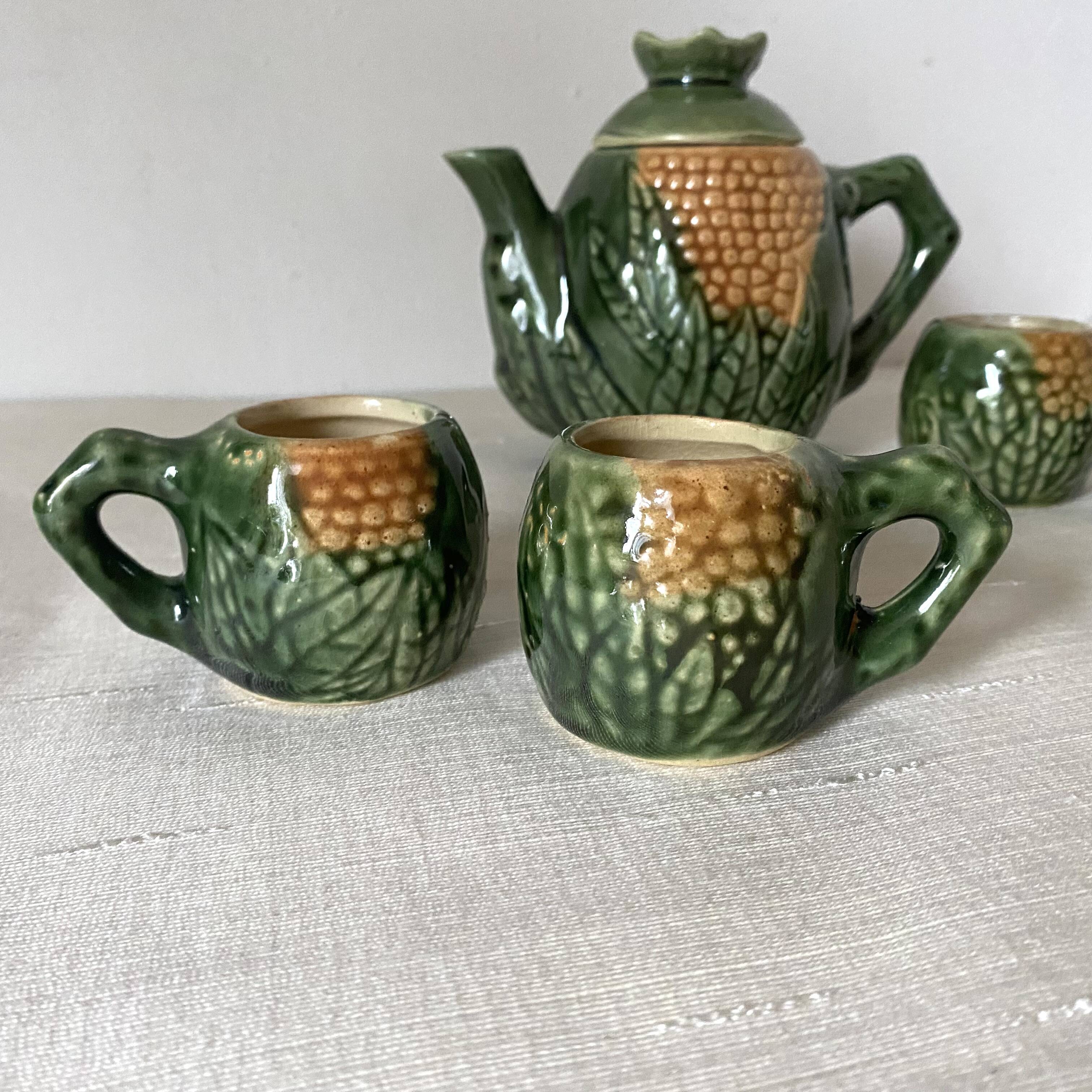 Théière et tasses en barbotine Maïs