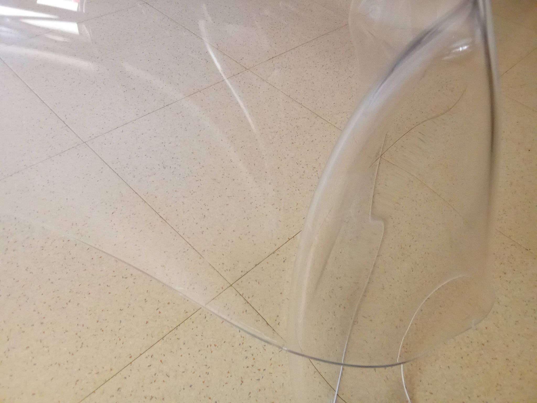Low table plexiglass