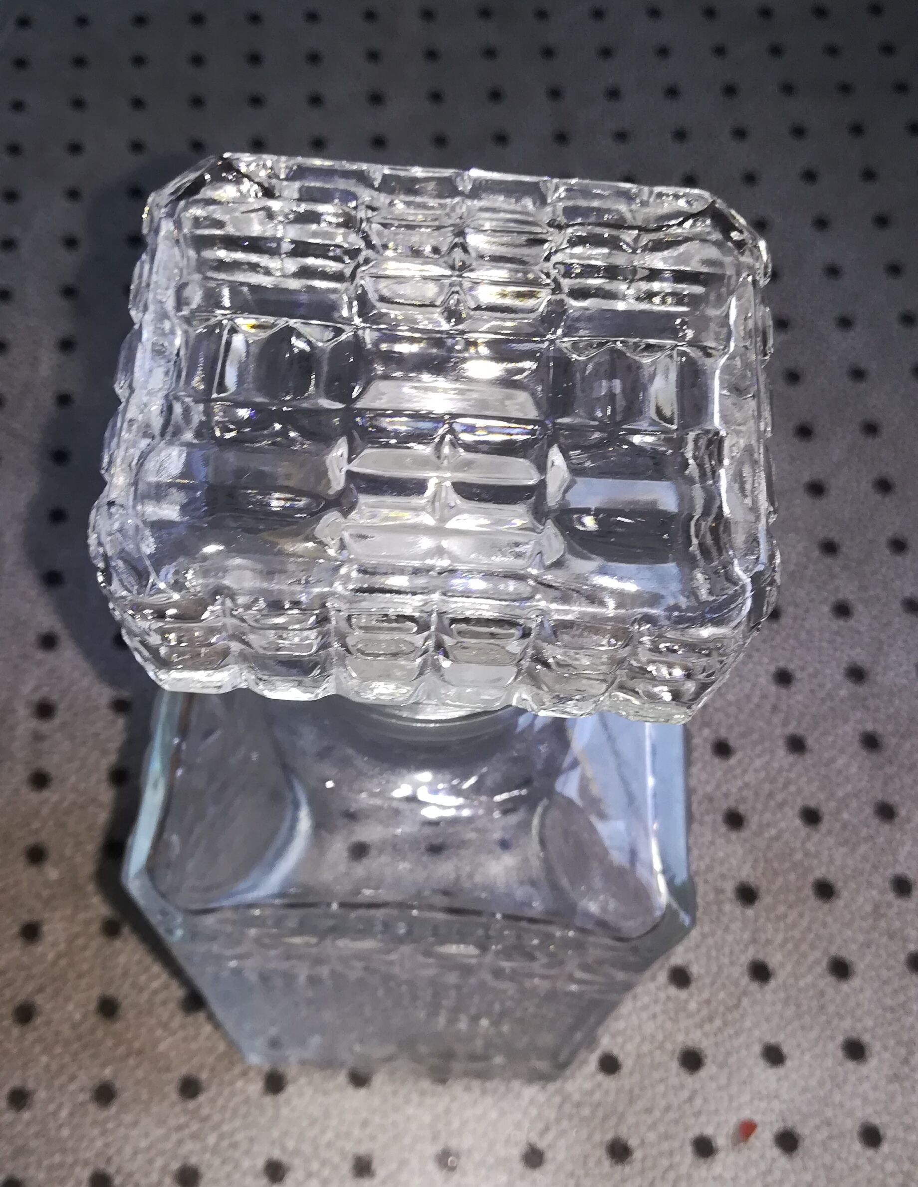 Glass carafe