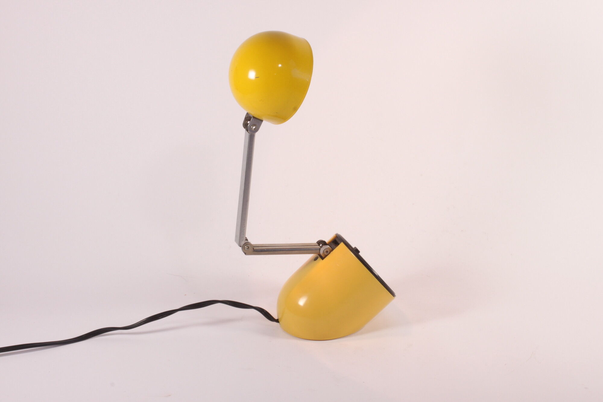 Space age yellow telescopic pill reading lamp by well-lite, honkong 1970s.