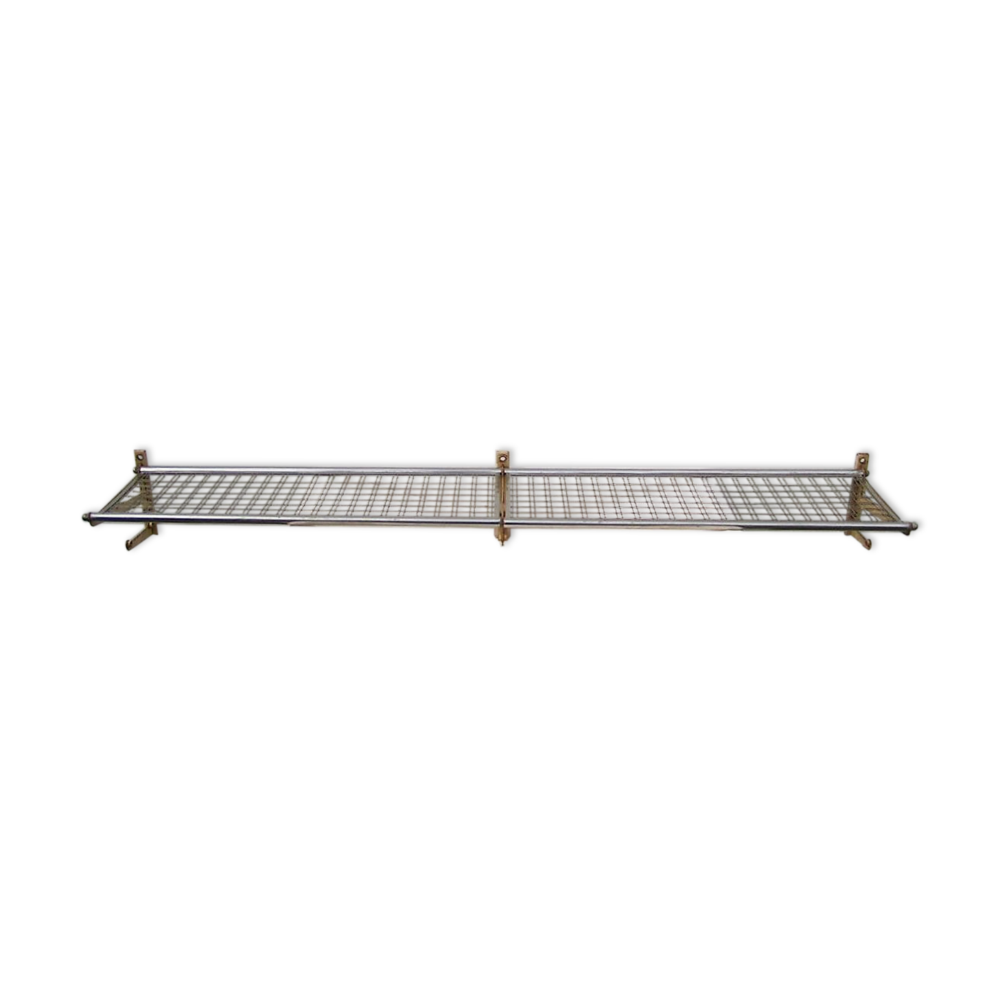 Shelf train luggage rack