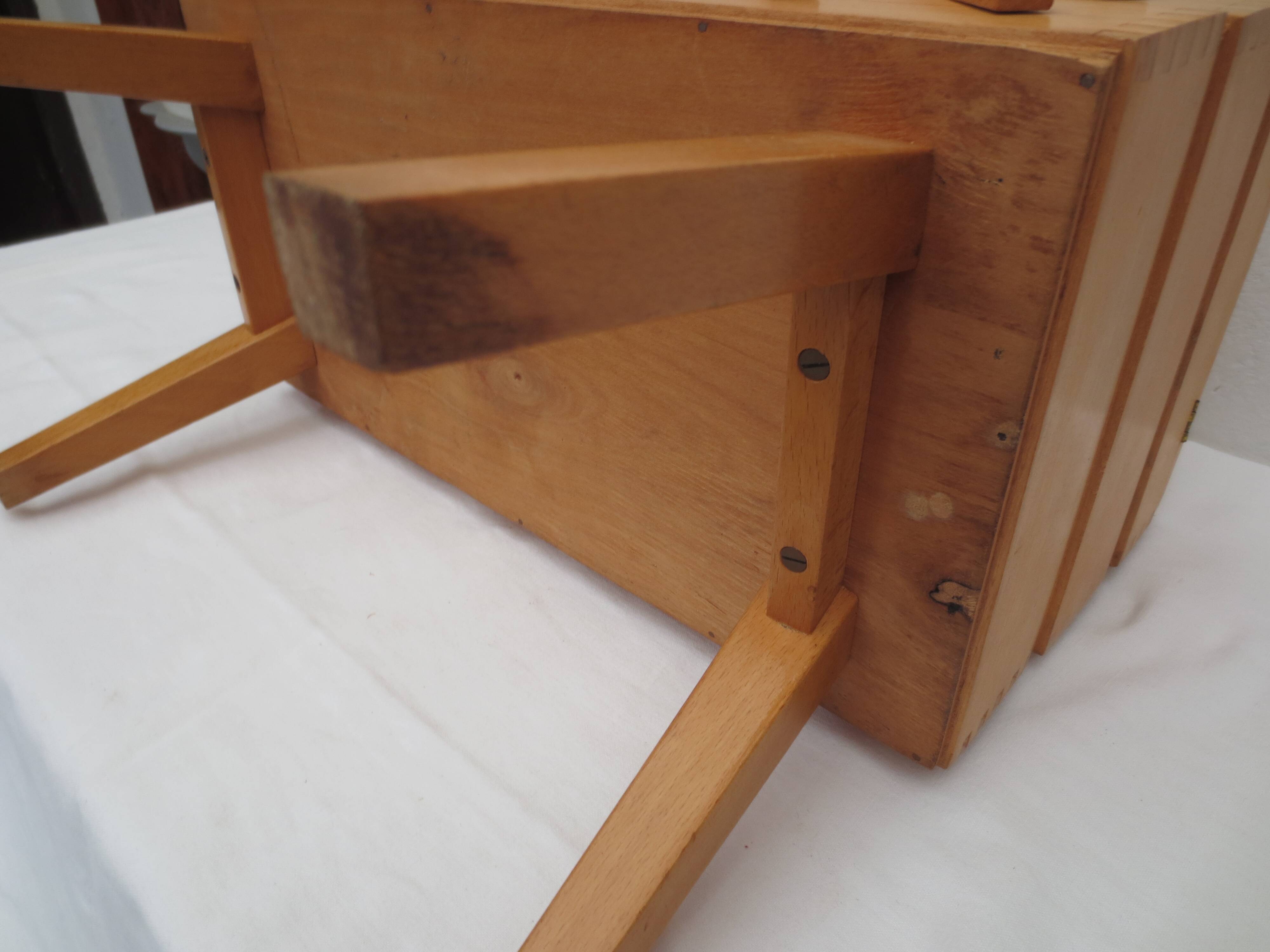 Nice-sized worker, in light varnished wood